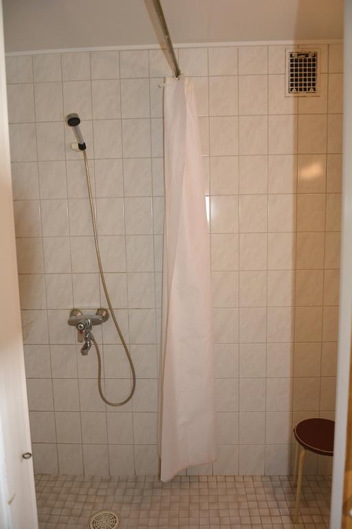 Folkiacenter Gaesthem - Vieraskoti - Guesthouse 汉科 客房 照片